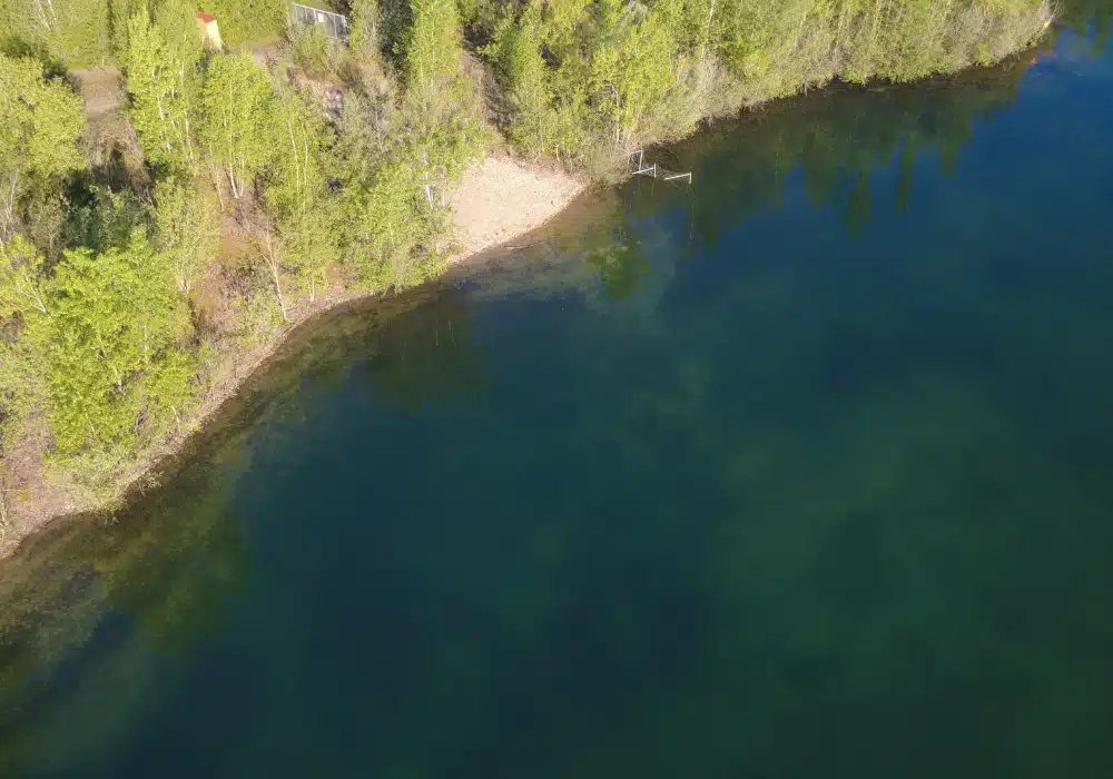Poste 3 pêche carpe Fabulac, poste ombragé et confortable