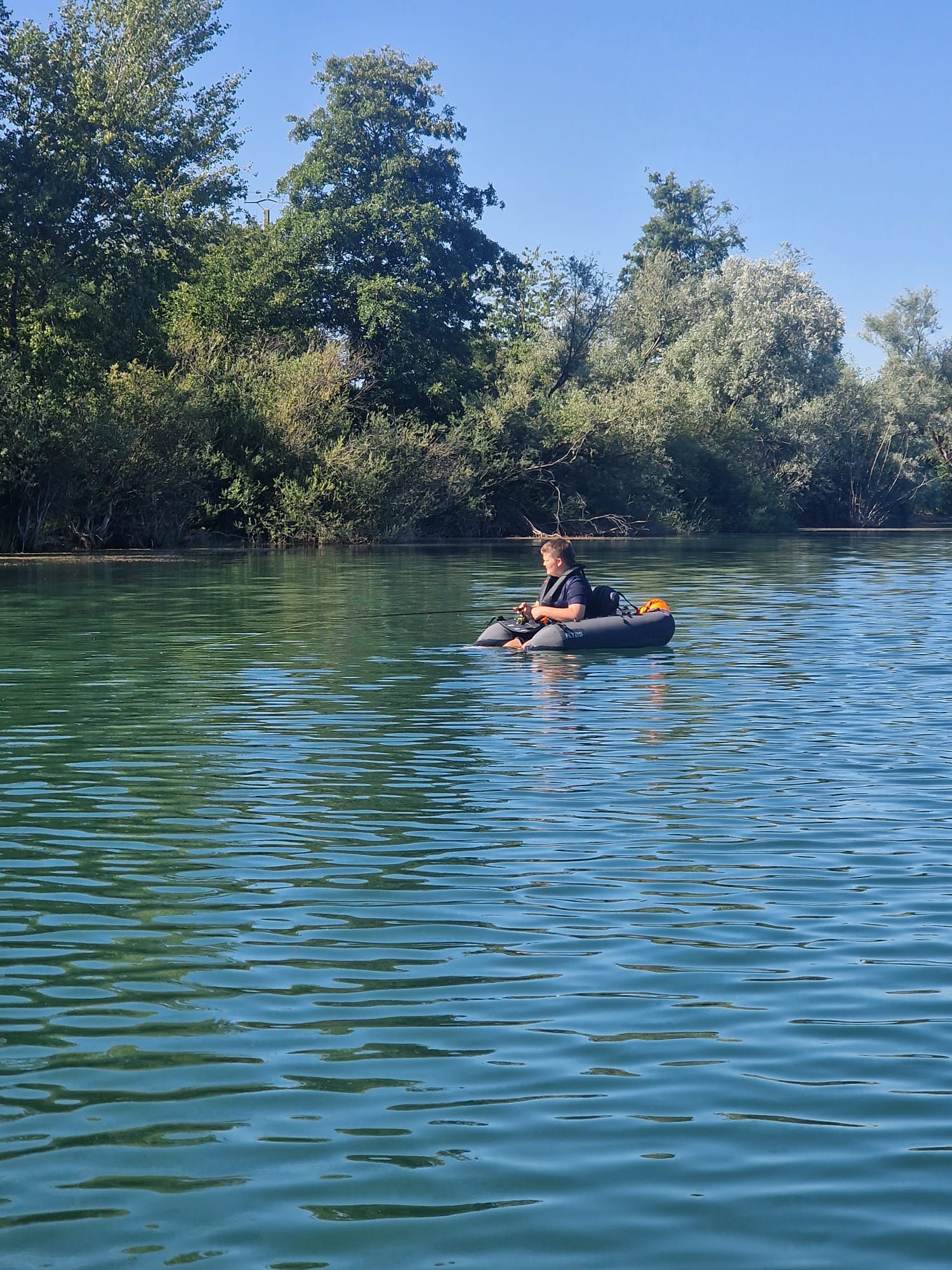 Équipement float tube Fabulac, combinaison et palmes fournies